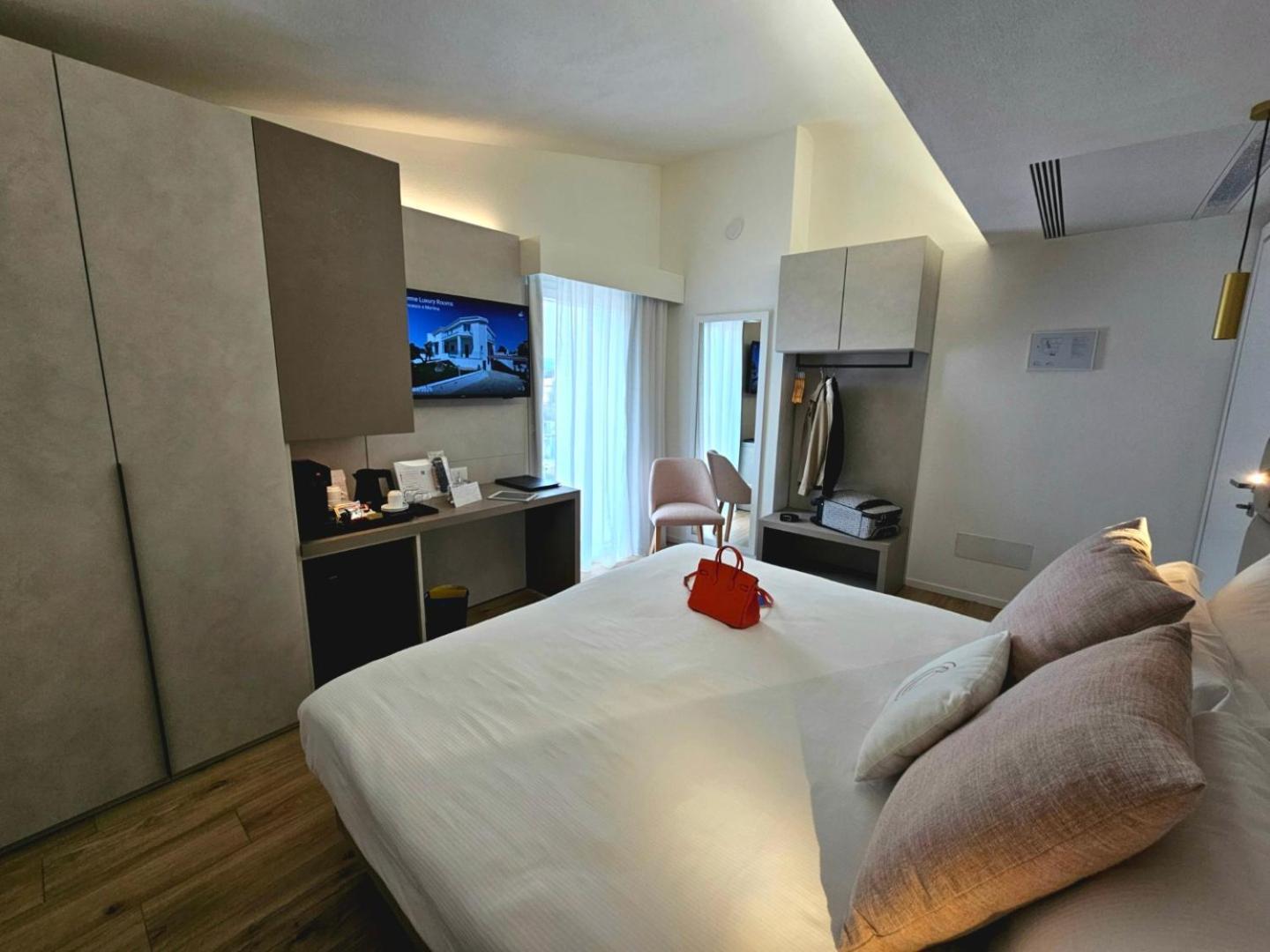 Chic & Charme Luxury Rooms 奧爾比亞 外观 照片