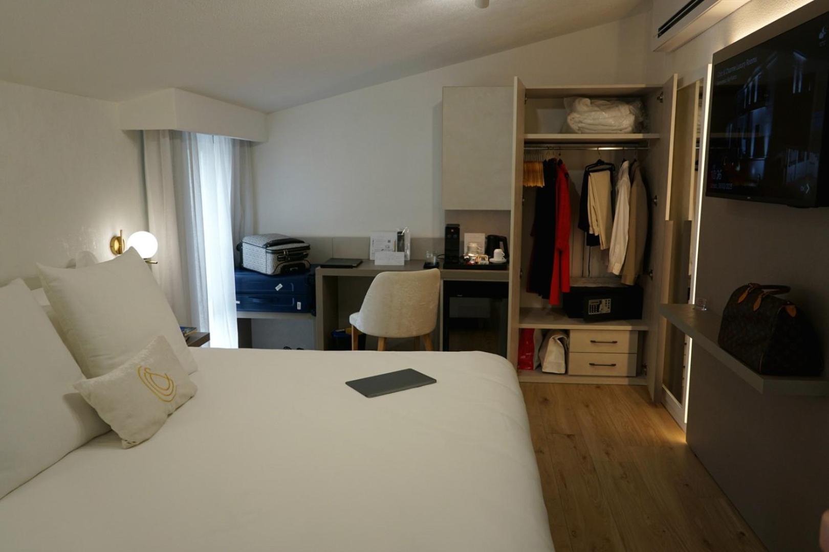 Chic & Charme Luxury Rooms 奧爾比亞 外观 照片