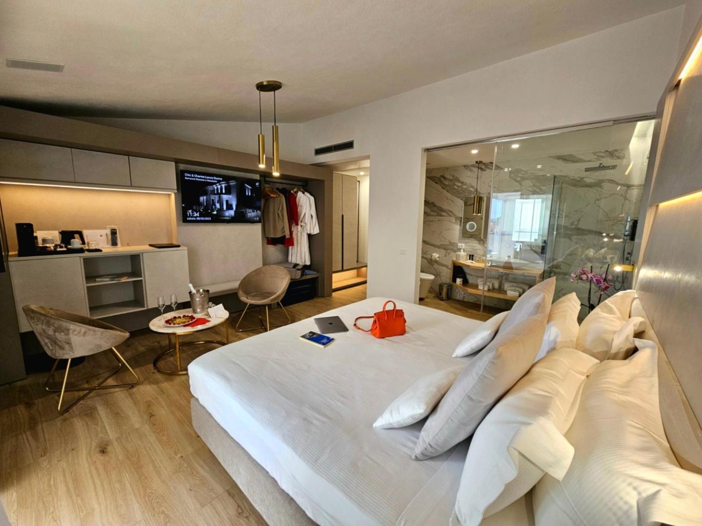 Chic & Charme Luxury Rooms 奧爾比亞 外观 照片